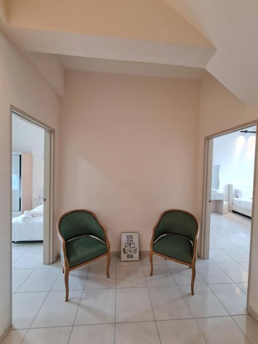 3Storey House 13Pax Family Suite Баян Лепас Екстериор снимка